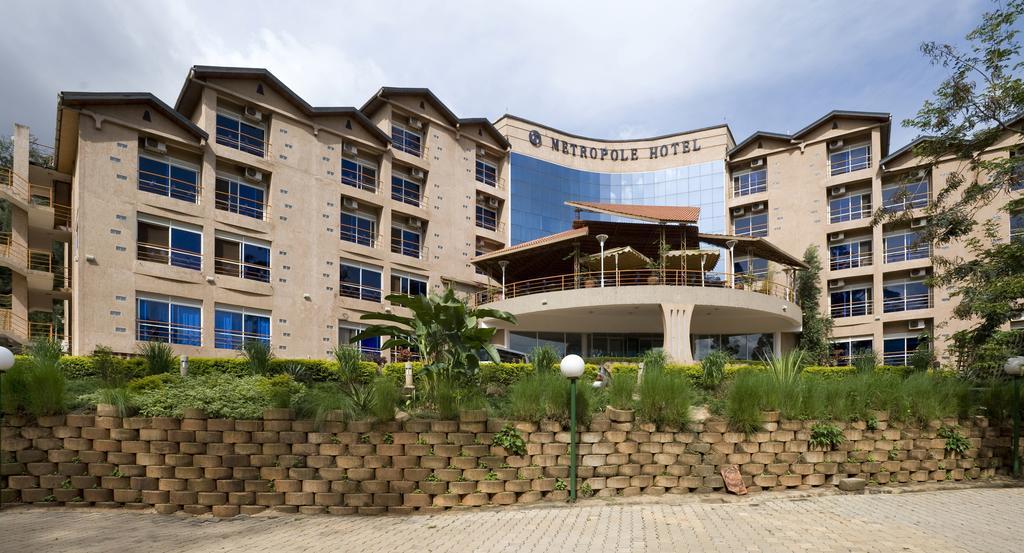 Metropole Hotel Kampala Buitenkant foto